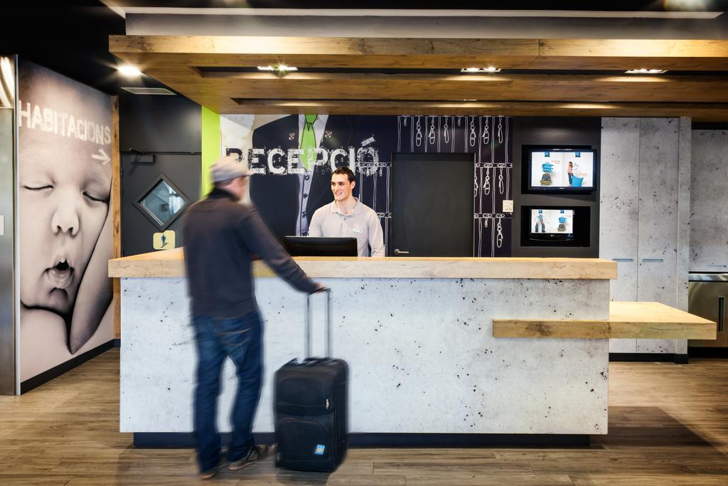 Ibis Budget Barcelona San Andres de la Barca Εξωτερικό φωτογραφία