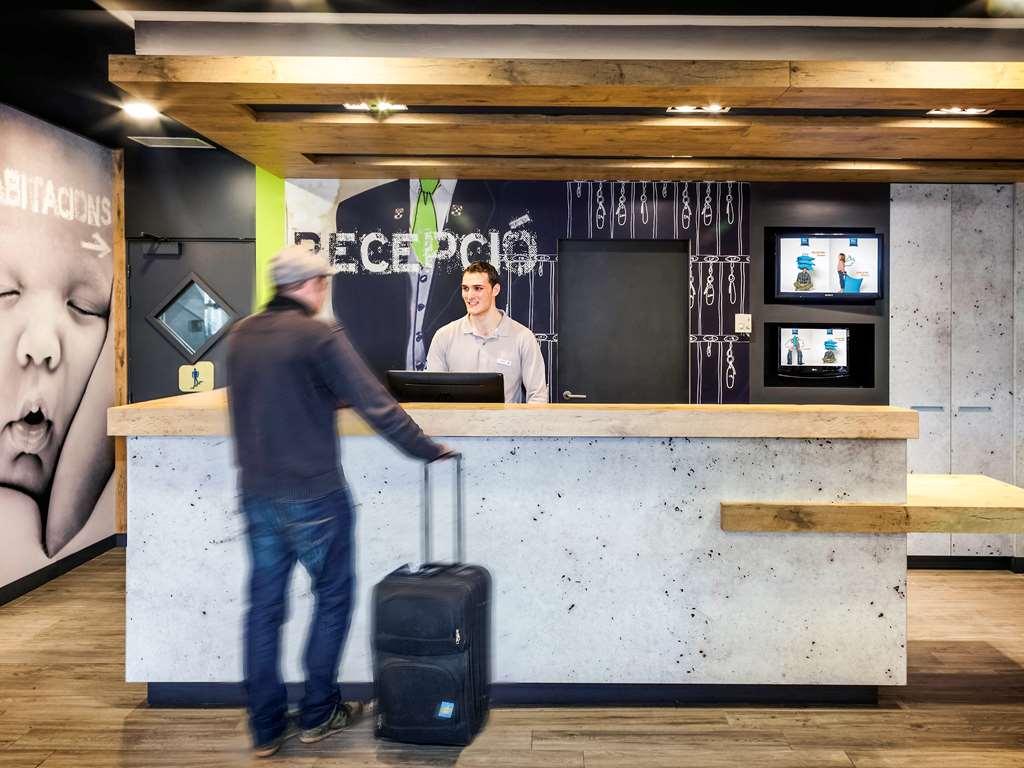 Ibis Budget Barcelona San Andres de la Barca Εξωτερικό φωτογραφία