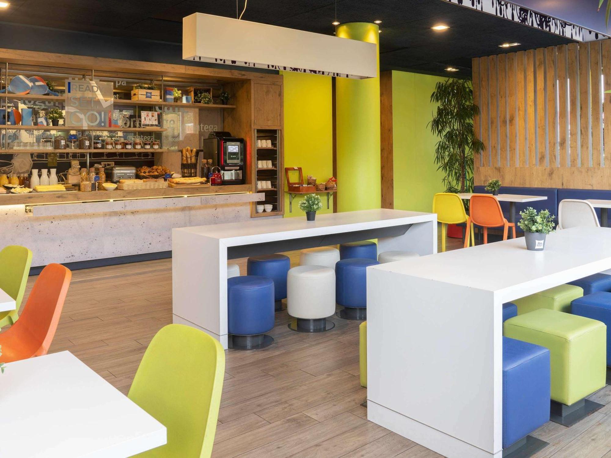 Ibis Budget Barcelona San Andres de la Barca Εξωτερικό φωτογραφία